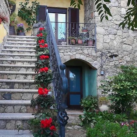 Casa Sa Hosta *